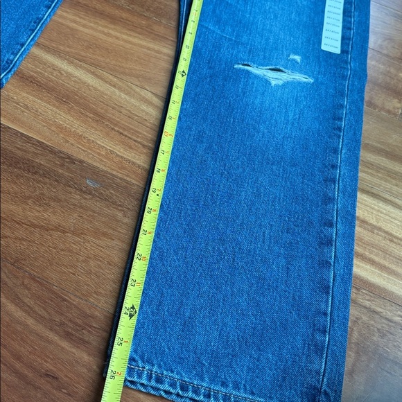 NWT Uniqlo boyfriend jeans - Picture 6 of 9